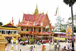 Trà Vinh: Họp mặt mừng Tết cổ truyền Chôl Chnăm Thmây