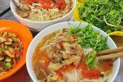 Rủ nhau 'ăn sập Nam Định', toàn những đặc sản trứ danh mà giá rẻ bất ngờ