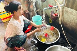 Nhiều hộ dân ở xã Thạnh Phú 'khát' nước sinh hoạt