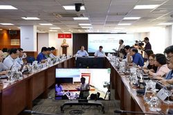 Đẩy mạnh ứng dụng công nghệ thông tin trong dịch vụ đăng kiểm