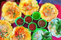 Mê mẩn hương vị bánh ép, đặc sản bình dị xứ Huế khiến bao người thương nhớ