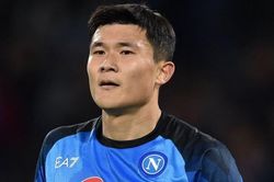 Napoli tiến sát chức vô địch Serie A