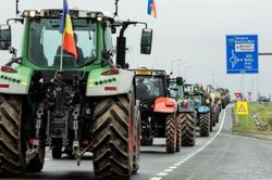 Tái thiết Ukraine: Kiev lên kế hoạch hội nhập thị trường EU, lập trung tâm lưu trữ khí đốt lớn, 'vấp' phản đối của nông dân Romania