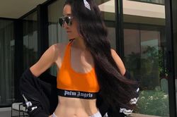 Vera Wang và bức ảnh khoe cơ bụng ở tuổi 71