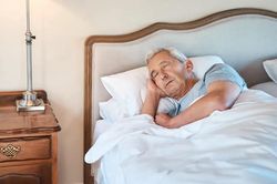 Ngủ hơn 9 tiếng một đêm có thể bị đột quỵ