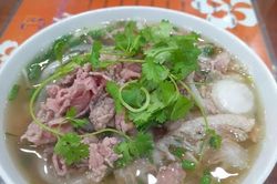 7 hàng phở nức tiếng ở Hà Nội