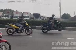 Chặn bắt hàng chục 'quái xế' đua xe, bốc đầu trên đường Mỹ Phước Tân Vạn