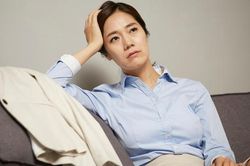 Biết hoàn cảnh của bạn học cũ, tôi bỗng lo sợ cho tương lai của các con mình