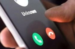 Vì sao chuyển cuộc gọi lạ đến đường dây nóng Bộ Công an lại bị phạt?