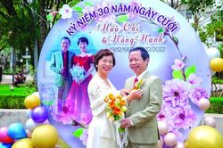 6 lần 'cưới' chỉ một người