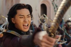 Tạo hình gây cười của Park Seo Joon trong 'The Marvels'