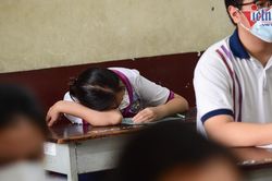 Đồng nghiệp dạy thêm 40-50 triệu/tháng, giáo viên môn phụ chạnh lòng
