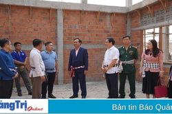 Chủ tịch UBND tỉnh Võ Văn Hưng thăm các công trình do tỉnh Quảng Trị hỗ trợ tại huyện Nòng, tỉnh Savannakhet