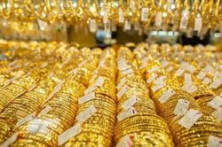 Giá vàng hôm nay 11/4: Lao dốc mạnh ở thế giới, trong nước cũng không thoát cảnh 'chợ chiều'