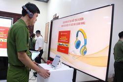 Ra mắt sách 'Danh dự là điều thiêng liêng, cao quý nhất'