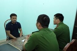 Bị mời lên trụ sở làm việc, người đàn ông đấm luôn cả Phó trưởng Công an xã