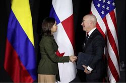 Mỹ, Panama và Colombia phối hợp ngăn chặn làn sóng di cư bất hợp pháp