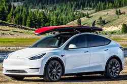 Xe điện Tesla giảm giá mạnh lần thứ 5 tại thị trường Bắc Mỹ