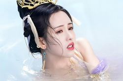 Mỹ nhân phản diện Trần Đô Linh lấn át Bạch Lộc