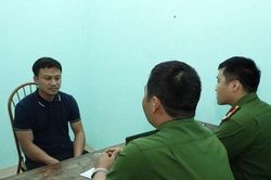 Bắt giam đối tượng vừa hành hung hàng xóm, vừa đấm Phó trưởng công an xã