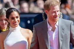 William và Kate thấy nhẹ nhõm khi Meghan không dự lễ đăng cơ