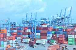 Xuất khẩu đang dần lấy lại đà tăng trưởng