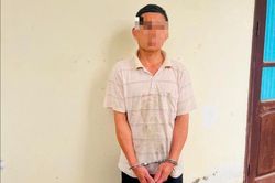 Đoạt mạng hàng xóm vì lôi kéo vợ mình đi ăn chơi