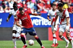 Kết quả bóng đá hôm nay 15/4: Newcastle thảm bại, Chelsea trắng tay