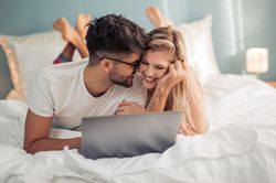 Làm gì khi tình yêu… xuống dốc?