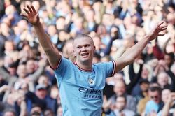 Haaland ghi cú đúp, Man City thắng dễ Leicester