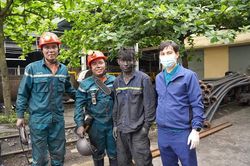 Căng thẳng giải cứu 2 công nhân mỏ than Quảng Ninh gặp nạn mắc kẹt trong hầm lò