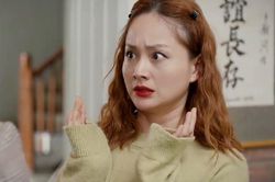 Lan Phương than thở tình trạng sức khỏe, chống nạng đi đóng phim