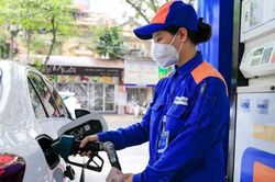 Dự báo giá xăng trong nước tiếp tục tăng
