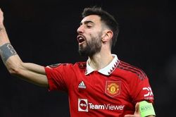 Tranh cãi quanh đề cử cầu thủ hay nhất Premier League