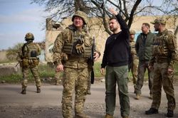 Ông Zelensky đến Avdiivka, Nga công bố tổn thất của Ukraine ở hướng Donetsk