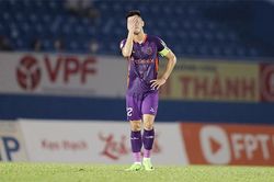 Cựu vương… SOS!