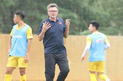 HLV Trần Công Minh: 'Chờ diện mạo mới của U22 Việt Nam'