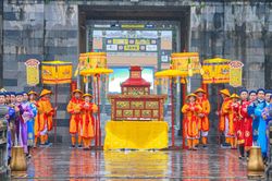 Những vị quan 80 tuổi mới về hưu