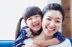 Con cái hưởng phúc nhờ tích đức của cha mẹ