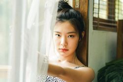 Nữ ca sĩ bị phát hiện qua đời tại nhà riêng, người hâm mộ bàng hoàng vì tuổi đời còn quá trẻ