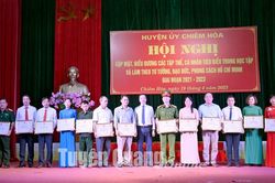 Chiêm Hóa khen thưởng 33 tập thể, cá nhân tiêu biểu học tập và làm theo Bác