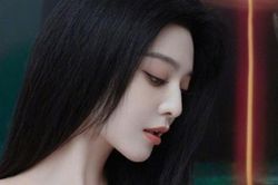 Phạm Băng Băng đẹp lạ dự sự kiện với trang phục đen, trắng cơ bản