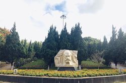 Theo dấu chân người tìm ra cao nguyên Lâm Viên