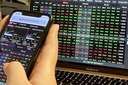 Chứng khoán hôm nay (21/4): VN-Index chốt tuần bằng một phiên giảm, thị trường vẫn đi ngang