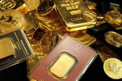 Giá vàng trong nước và thế giới đồng loạt tăng, giữ mức chênh lệch gần 10 triệu đồng/lượng