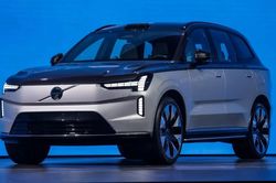 Xe điện Volvo EX90 Excellence có quãng di chuyển 650 km
