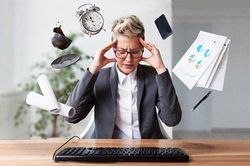 Quên thứ mình định làm trong nháy mắt có phải dấu hiệu mất trí nhớ?