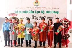 Nhà Văn hóa lao động tỉnh An Giang ra mắt câu lạc bộ thư pháp