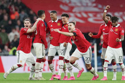 Kết quả bóng đá hôm nay (24-4): MU hẹn Man City ở chung kết FA Cup, Messi nhận thưởng