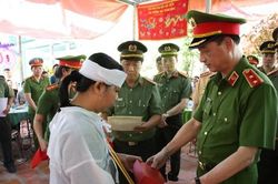 Vụ đâm xe vào CSGT làm 3 người tử vong: Thiếu tá Nguyễn Xuân Hào được truy thăng lên trung tá